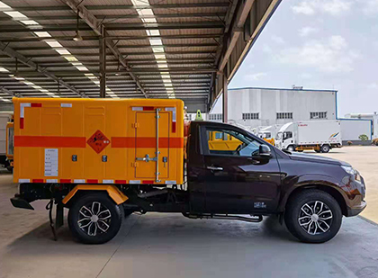 孟州爆破器材运输车
